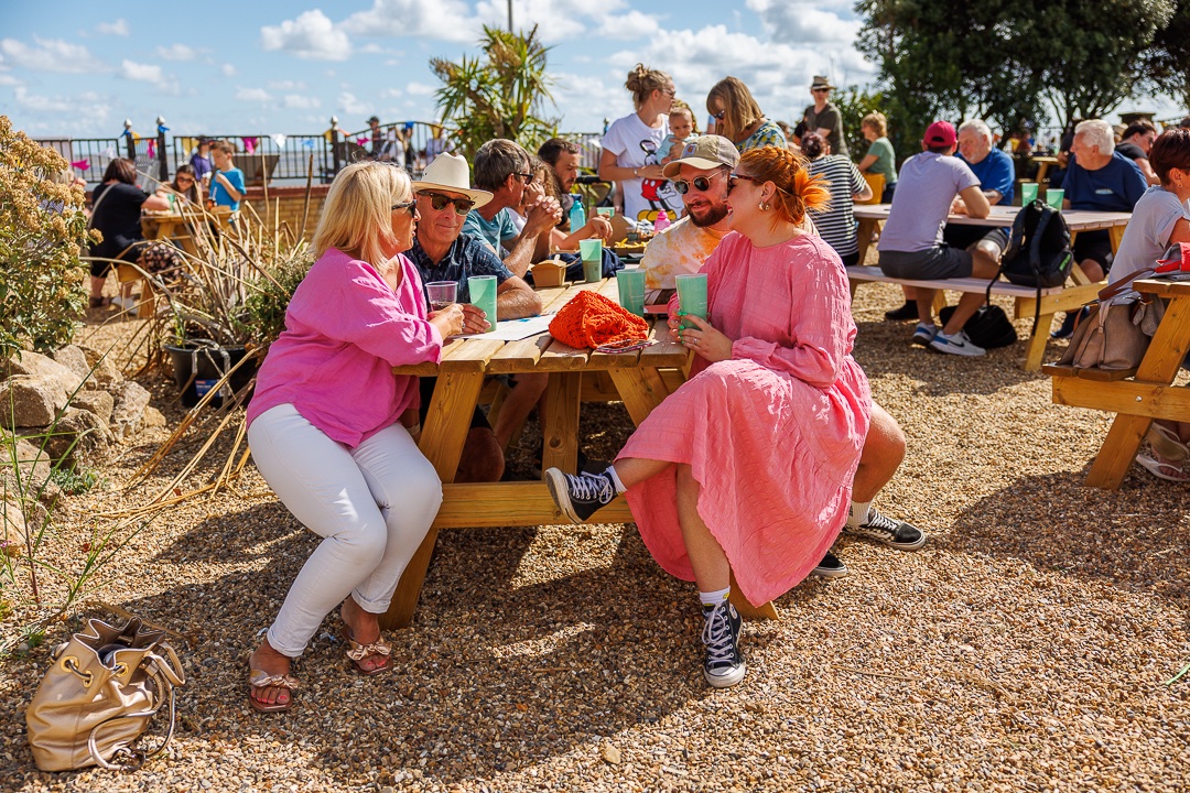 FirstLight_Fest's tweet image. First Light Festival and East Point Pavilion are excited to be hosting the thrilling final stage of @TourofBritain with a day of celebration on Sunday 8 September on Royal Green! 🚴‍♂️

Discover more... 👉 eastpointpavilion.com/events/tour-of…

#TourOfBritain #Lowestoft
