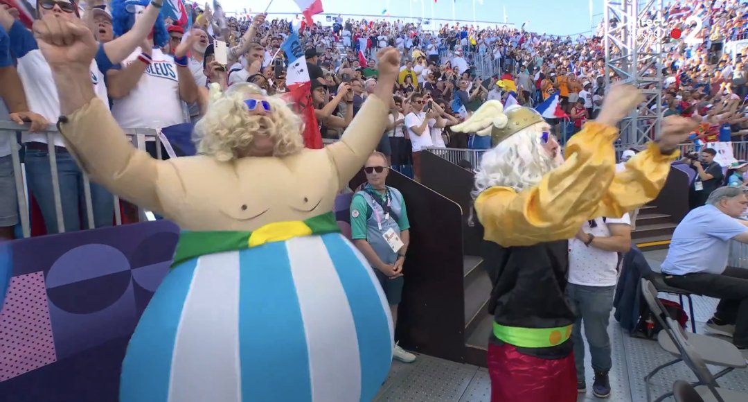 dchoppin's tweet image. bon courage Los Angeles