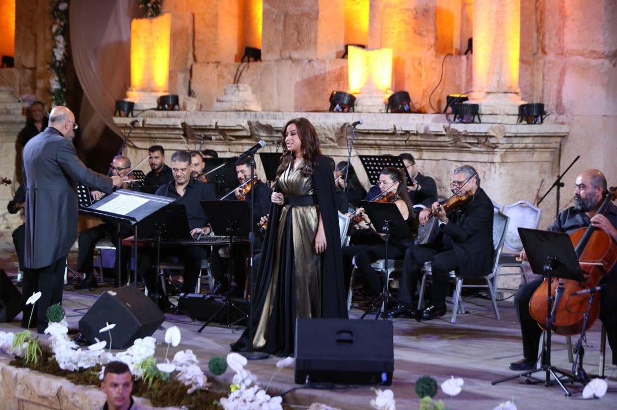 اطلالتي من حفل مهرجان جرش ٢٠٢٤
بشكر كل القائمين ع المهرجان و كل من اشرفوا على إطلالتي وبشكر جمهور الأردن من كل قلبي
❤️
<a href="/JerashFestival/">Jerash Festival</a>
..
Bussines Management : <a href="/walidmounircomp/">Walid Mounir</a>
Photography: Samy
Stylist: <a href="/ihabeladly/">ihab el adly</a>
Fashion designer : <a href="/AymanLahmouni/">Ayman Lahmouni</a>
MUA : <a href="/JakobLambaz/">Jakob lambaz</a>
Hair