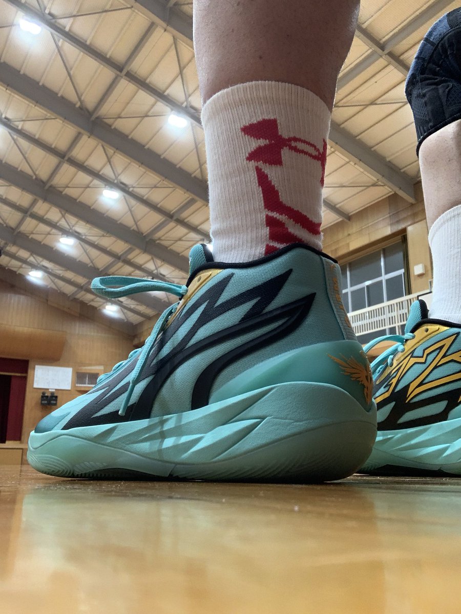 jkfe758's tweet photo. 楽しい週始め🏀
#FEfamily
#うめバス
#コソ練
#puma
#pumahoops
#mb02 https://t.co/iR7KUVydj3