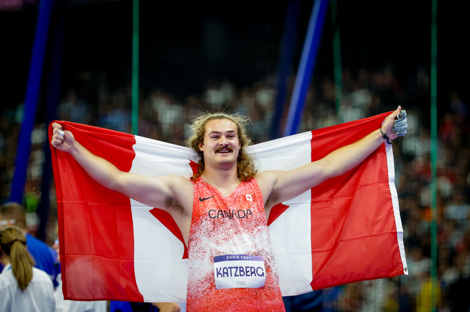 Certes, ces #JeuxOlympiques2024 sont un immense succès. Mais soyons lucides, ne nous voilons pas la face. Le double retour de la moustache et de la coupe mulet, témoignent de l'effondrement absolu de notre civilisation. Voilà. Ça devait sortir. #Team1erDegré