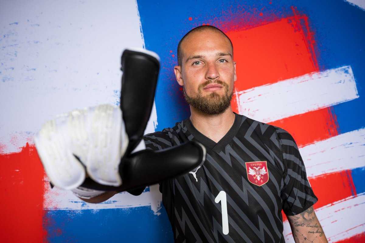 معلومات واحصائيات عن لاعب #الاتحاد الجديد :

• الاسم : بريدراغ رايكوفيتش
• العمر : 28 سنة
• مركزه: حارس مرمى  

- موسم 2023/24 بالليغا : 🔴

• لعب 36 مباراة
• استقبل 43 هدف
• خرج بـ 9 كلين شيت 
• تصدى لضربة جزاء
• تصدى لـ 99 تسديدة 
• نسبة التصديات % 69.7 
• لعب 354 كرة