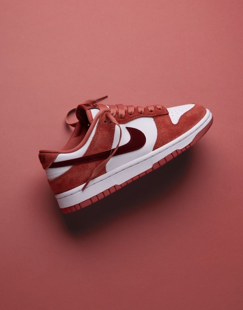 red velvet dunk low