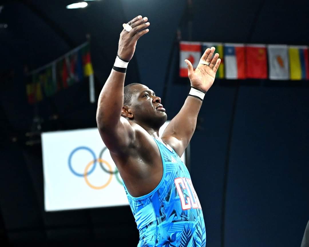 Alexander Ramírez Tápanes tweet media