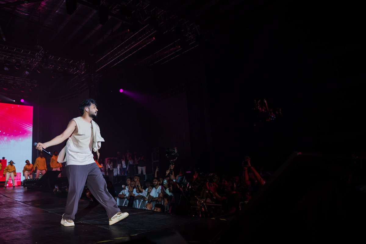 dinnesh_roy's tweet photo. HIPHOP TAMIZHA LIVE IN MALAYSIA
@hiphoptamizha 
#hht #hhtinmalaysia #hiphoptamizha
#hiphoptamizhamusic #hiphopadhi
#hiphopadhi
#hiphopadhiliveconcertinmalaysia
#hiphopadhiliveconcert https://t.co/8c8CUYaoqb