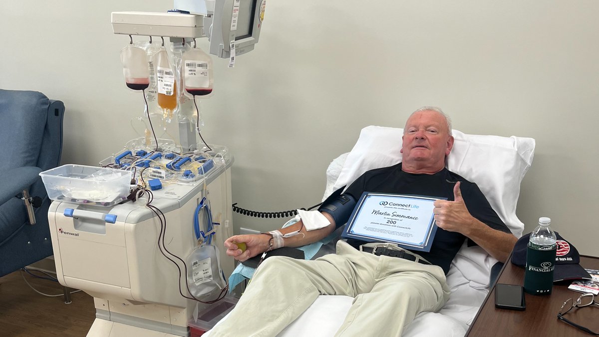 weconnectlife's tweet photo. Martin just donated his 2οΈβ£0οΈβ£0οΈβ£th donation! π©Έπͺ
#plateletdonor #platelets #thankyou #hero #dogood #connectlifegiveblood #weconnectlife https://t.co/XoQalyTcnR