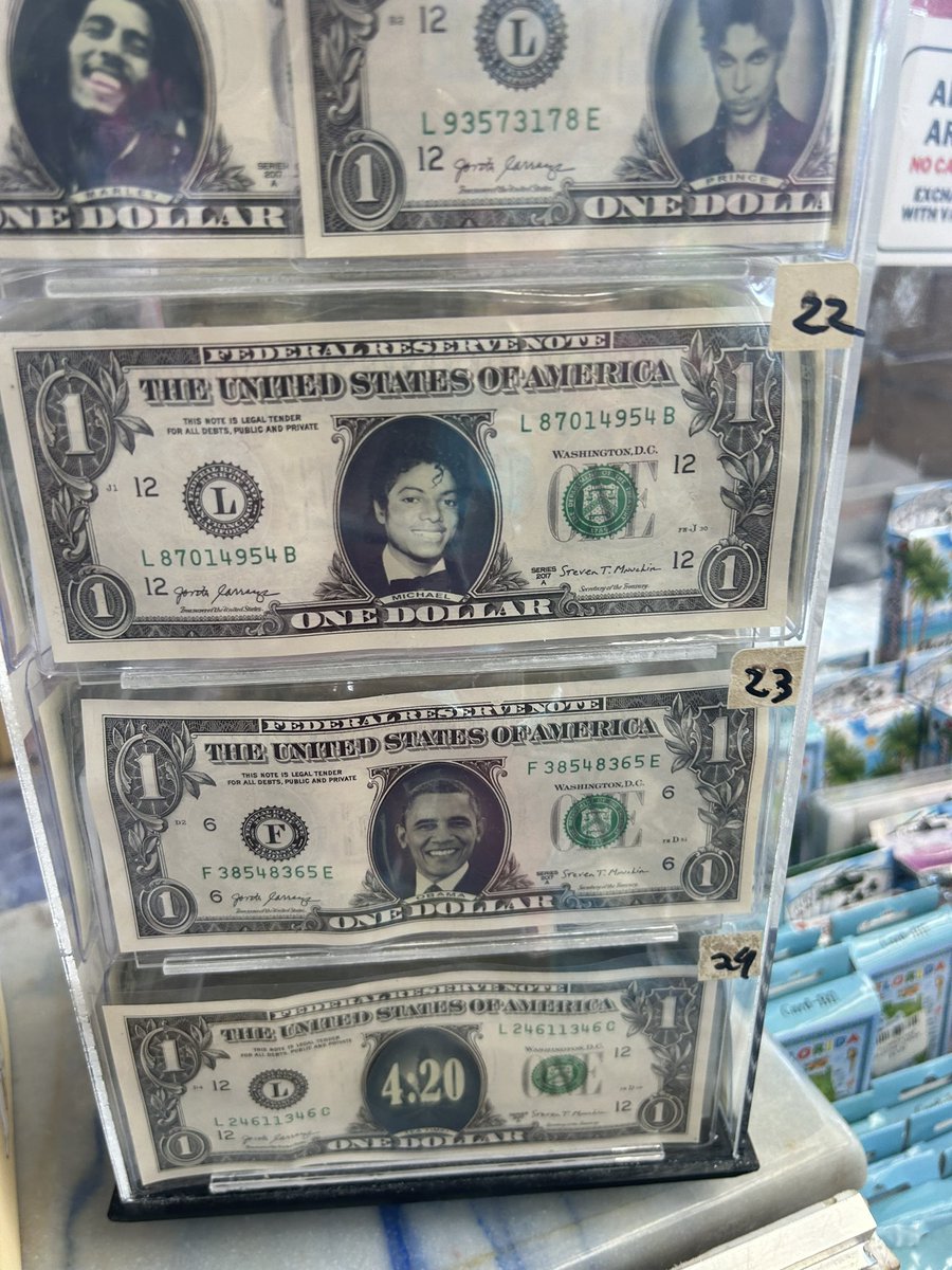 look who i spotted at the gift shop