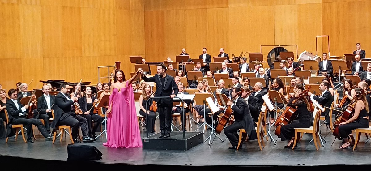 PabloFontdeMor2's tweet photo. La Orquestra de la Comunitat Valenciana bajo la dirección del maestro Gaffigan, y con la participación de Aida Garifullina, han inaugurado el Festival Internacional de Música de Santander 2024, con un gran éxito, posicionando a la OCV como uno de los mejores conjuntos de Europa https://t.co/rxsS30JmU2