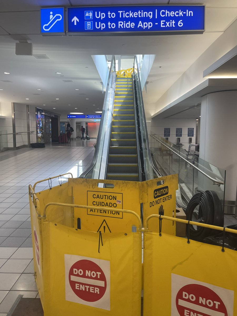 This is the third consecutive week that <a href="/flystl/">STL Airport</a> has had their only escalator in the main terminal broke down.  This is incompetence on a level very few can get away with, except for director of this laughingstock of an airport.