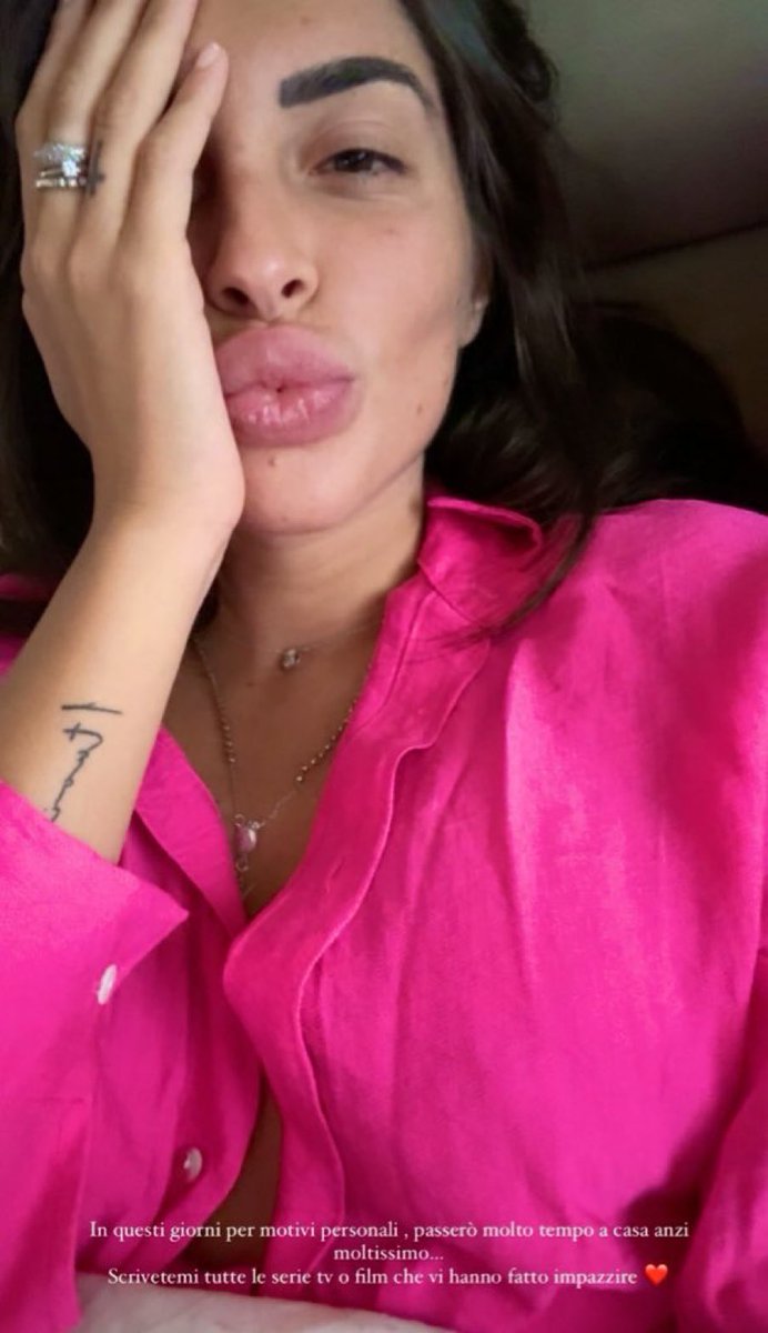 Qualsiasi cosa sia spero che passi presto Cucciolina 🩷
#sergetti