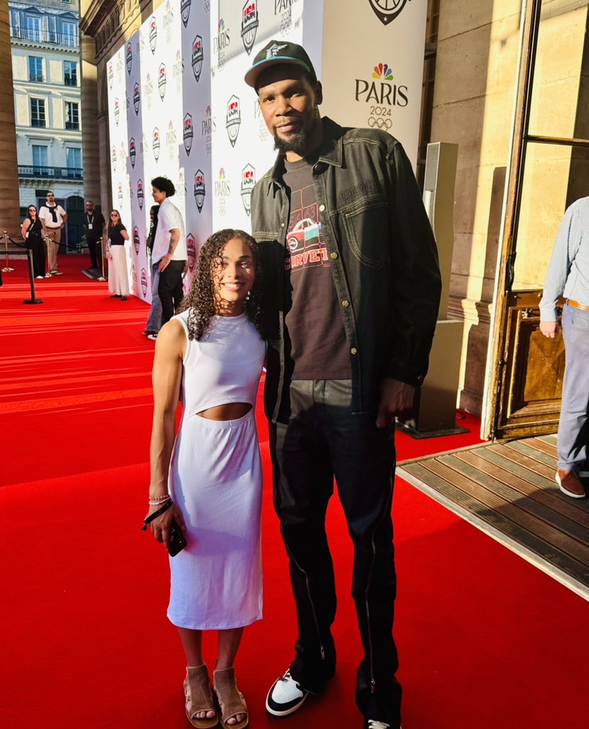 she’s an icon. she’s a legend.

<a href="/hezrivera/">Hezly Rivera</a> ✖️ <a href="/StephenCurry30/">Stephen Curry</a> ✖️ <a href="/KDTrey5/">Kevin Durant</a>