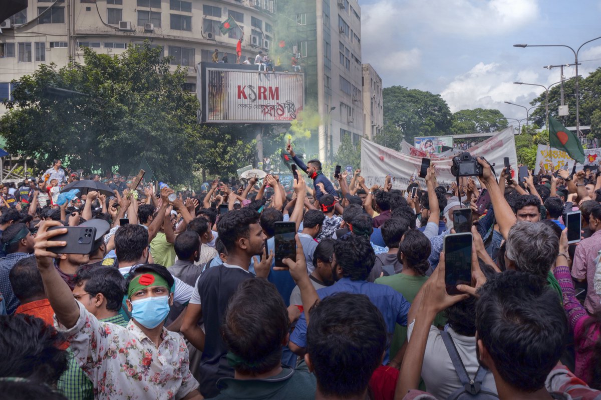 #Bangladesh: Women Press Freedom is deeply concerned about the safety of women journalists in Dhaka amid ongoing anti-government protests that began over a month ago. We have received reports of women journalists being targeted while reporting on the ground and urgently call for
