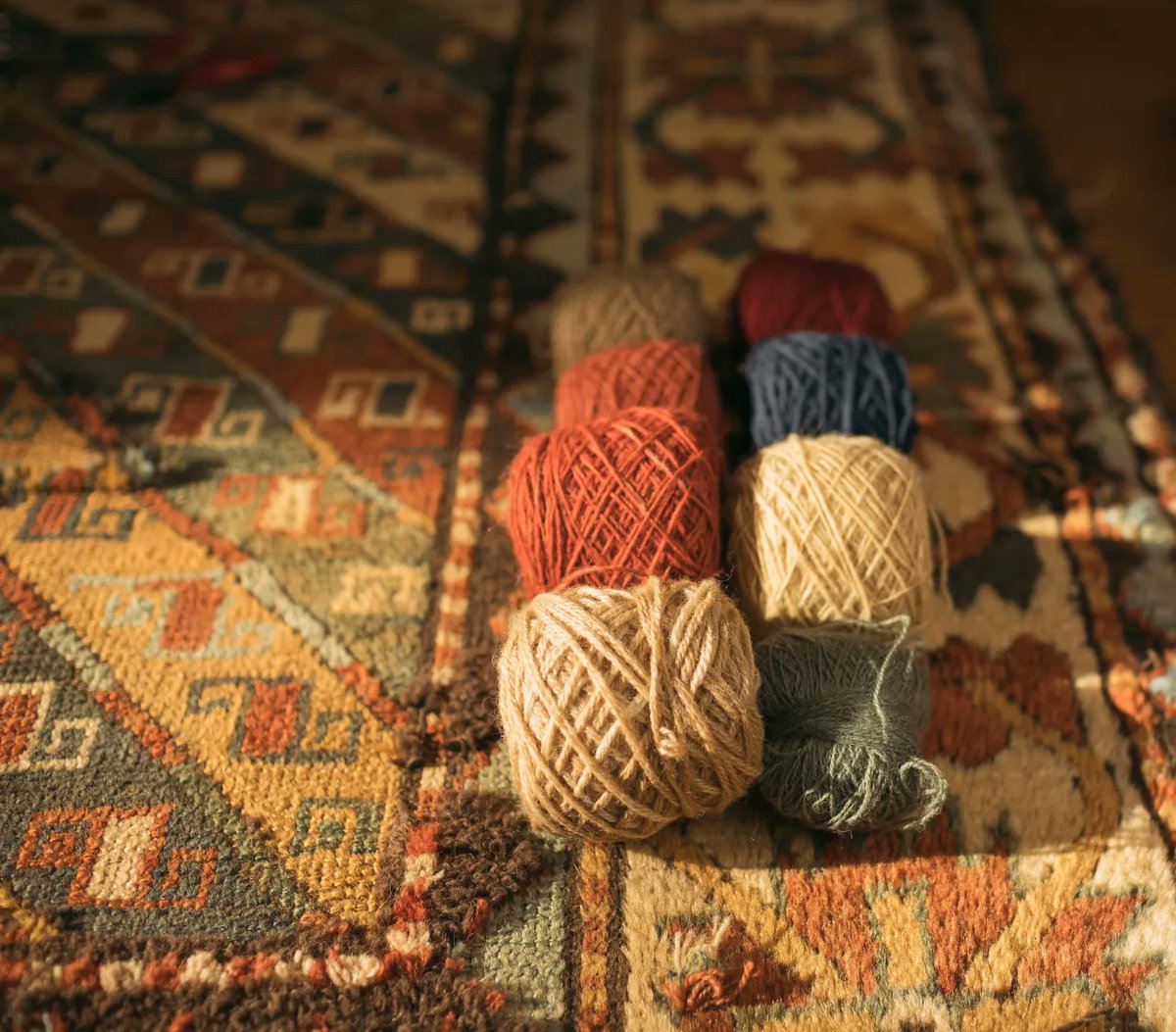 alexshams_'s tweet photo. "Rugs are not just symbols of life for Armenians. They are life itself."

A beautiful tour of Armenia's rug workshops and interviews with the women who keep these traditions alive.

See the full essay here: https://t.co/msB7HPiFlG https://t.co/CXNUknMrCv