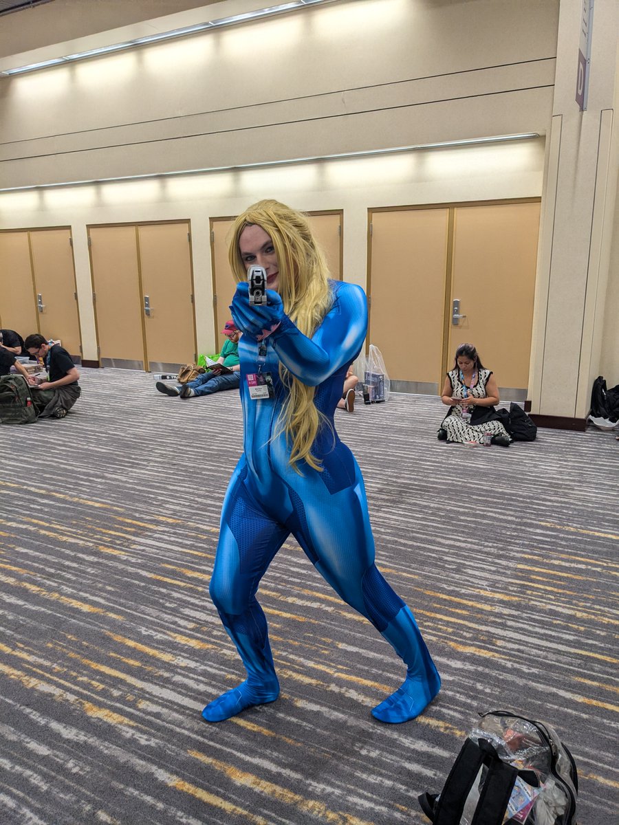docseraph's tweet image. My Thursday #GenCon2024 cosplay was Zero Suit Samus from #metroid I had such an awesome time! The suit was made by @braekor