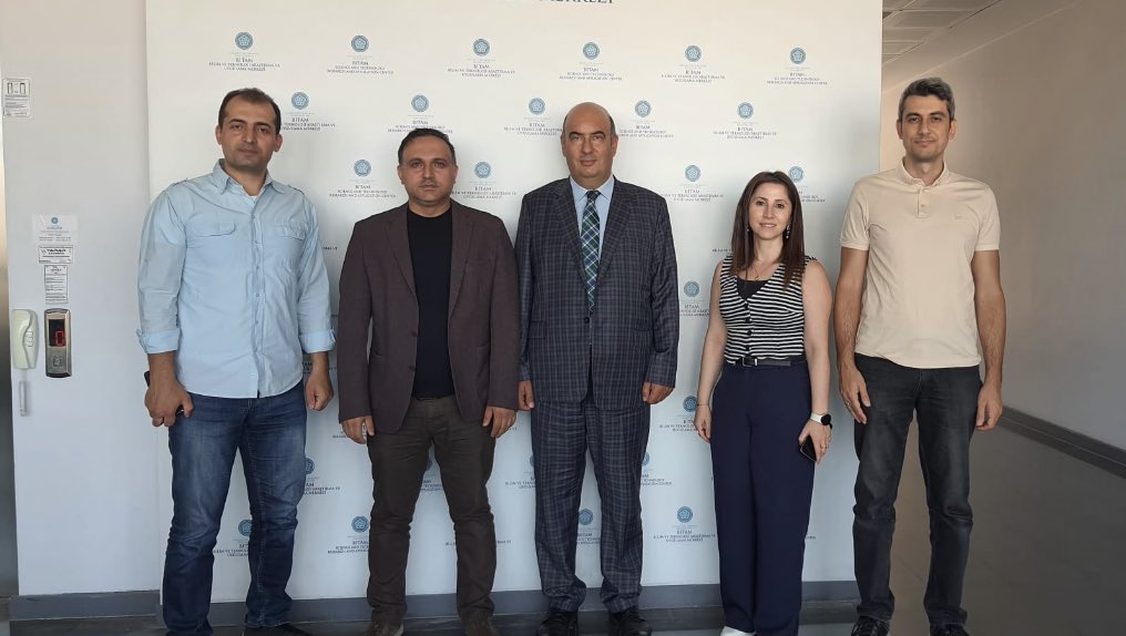 neubitam's tweet photo. NEÜ Seydişehir Meslek Yüksekokulu Müdürü Doç. Dr. Fatih AYDIN ve Müdür Yardımcısı Öğr. Gör. Mustafa Lütfi CİDDİ, BİTAM müdürümüz Doç. Dr. Fatih ERCİ'yi makamında ziyaret etti. https://t.co/bRuIsizuze