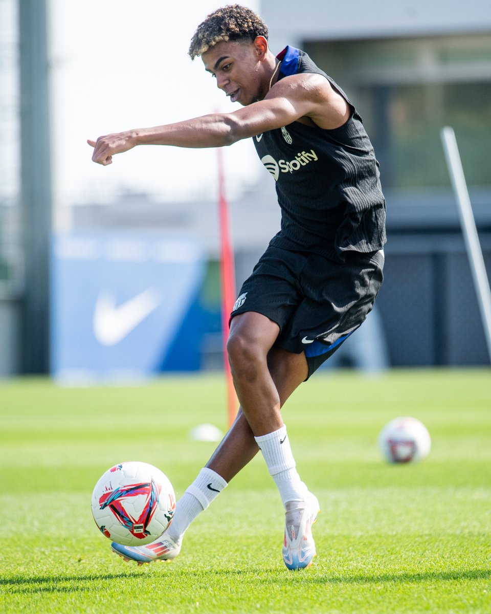 FCBarcelona's tweet photo. 🍿 𝟐𝟒/𝟐𝟓 𝐒𝐄𝐀𝐒𝐎𝐍 https://t.co/T1gwavoyPw