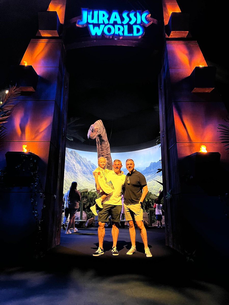 Dr Carl Austin-Behan OBE “Ozzy” 💙 tweet media