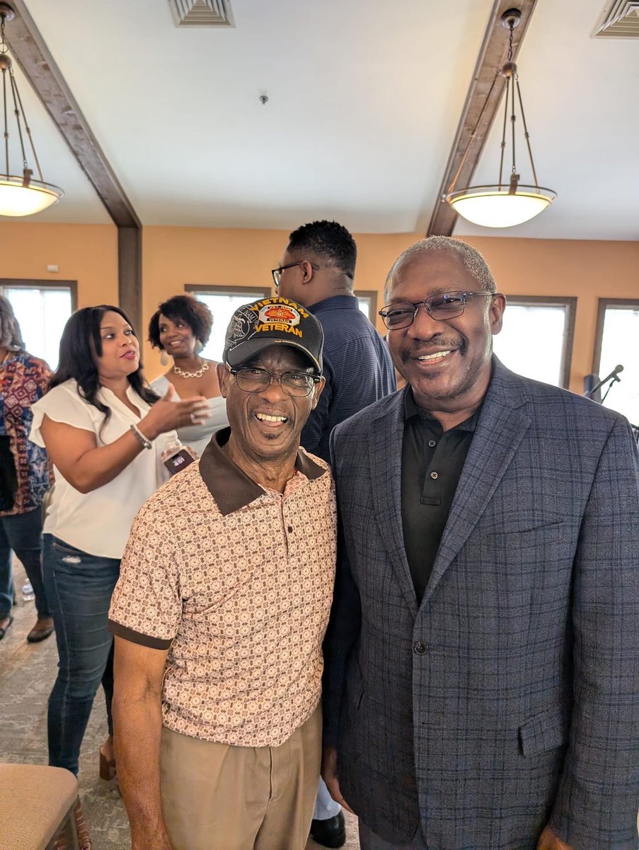 John_Horhn's tweet photo. Had a great time speaking at The Sharing Network Enrichment Retreat 2024, hosted by my friend, Doug Williams of The Williams Brothers fame and his wife, Felicia Cotton-Williams. https://t.co/NbRwSV2TtG