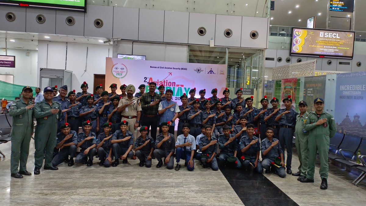 aairprairport's tweet image. @aairprairport is observing Aviation Security Culture Week from 5th to 11th August 2024. Airport Director administered pledge to BCAS,AAI,CISF,Airlines &amp;amp; other airport staff marking the commencement of #ASCWeek 2024. It was followed by cake cutting, quiz &amp;amp; cultural performances.