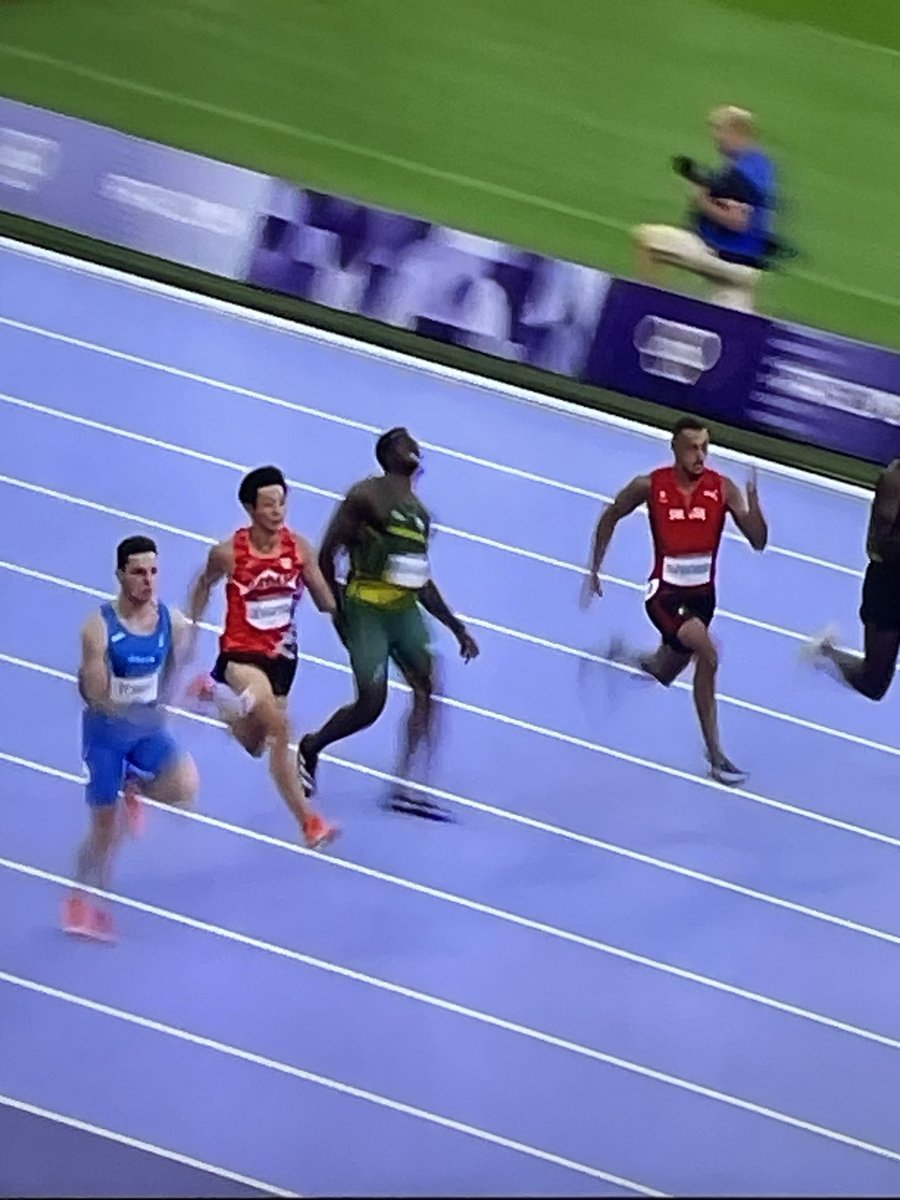 CindyPoluta's tweet photo. #olympics #athletics
Noooooooooooooo Benjamin Richardson has pulled his hamstring

He was running so well. This is total heartbreak 💔 https://t.co/wwbZkUm4Ik