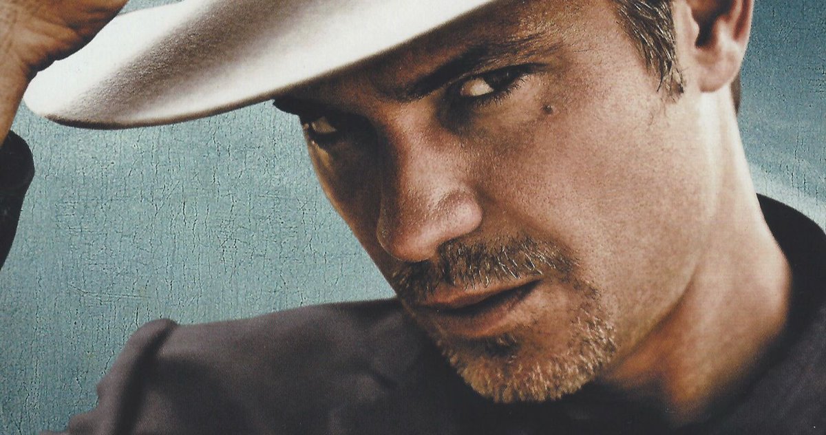 s_d_messenger's tweet photo. I watch Justified for the plot. 

The plot: https://t.co/tltbGKBiJa