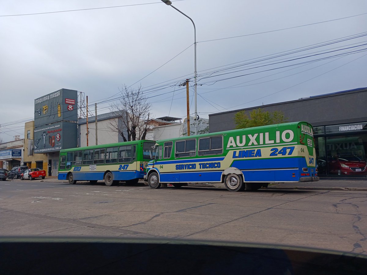 #elquedadodeldia Interno 32 de la #linea247 en Av. Pavón, Avellaneda. 
.
<a href="/CiudadDeBondis/">Ciudad de Bondis</a>