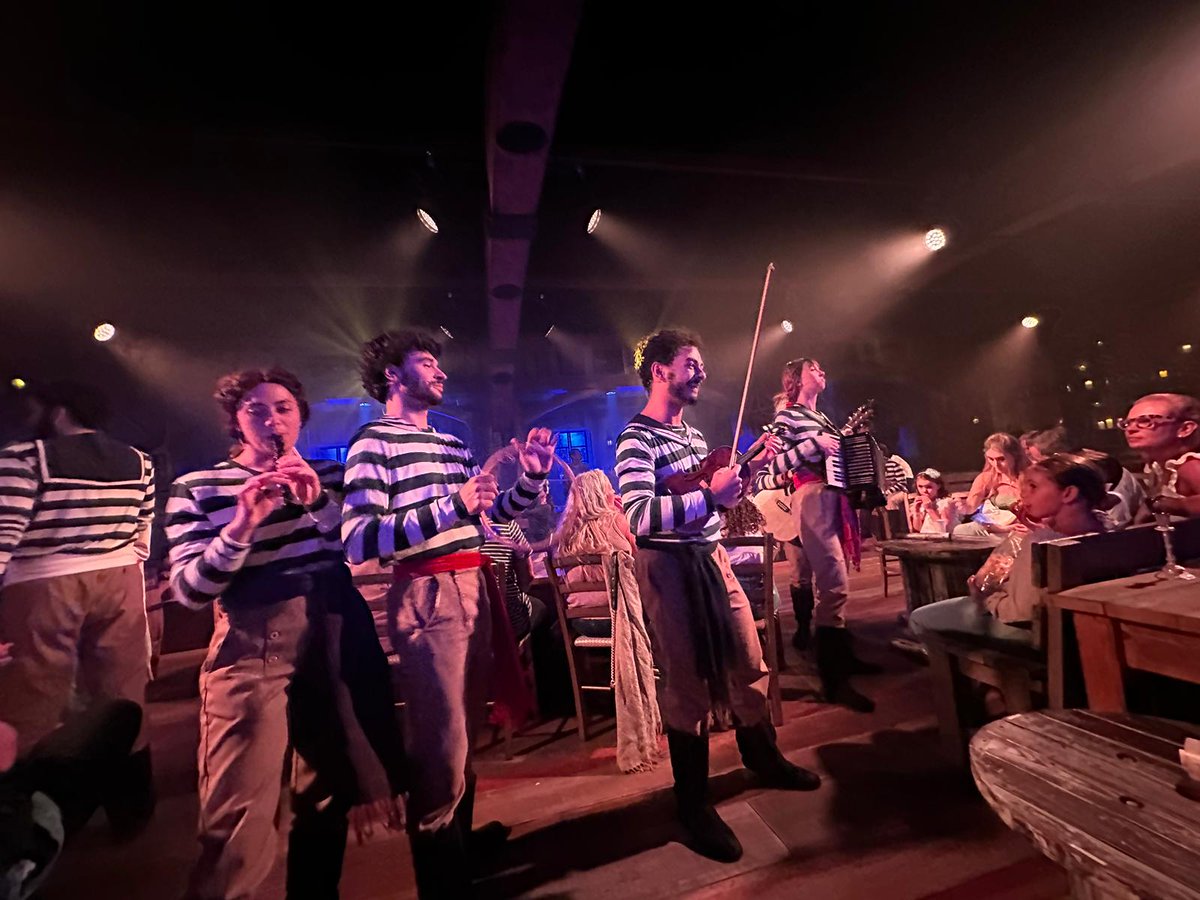 SoMiamiGov's tweet image. City Manager Genaro "Chip" Iglesias attended the incredible show by @areastage! 🌟 An immersive experience by Area Stage and Loxen Productions; Disney’s The Little Mermaid. Great job, @areastage! 👏🎭 #AreaStage #SoMi #TheCityOfPleasantLiving #SouthMiami