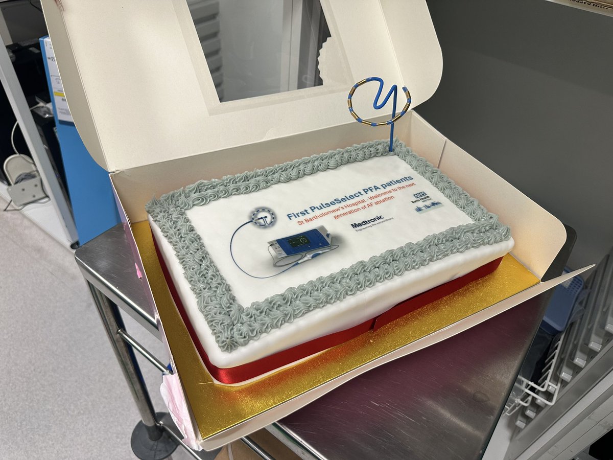 mcfinlay's tweet photo. Proud to be (helping) @NHSBartsHealth into the PFA era for AF ablation. 2x PulseSelect w @AbbottCardio HD grid mapping and smashed a Farapulse case. The Ice age 🥶has ended⚡️⚡️. 

Thks @BSCCardiology and @MedtronicUK for bringing the advances to our patients, and our A1 team🙏😁 https://t.co/jPolR2ZtPH