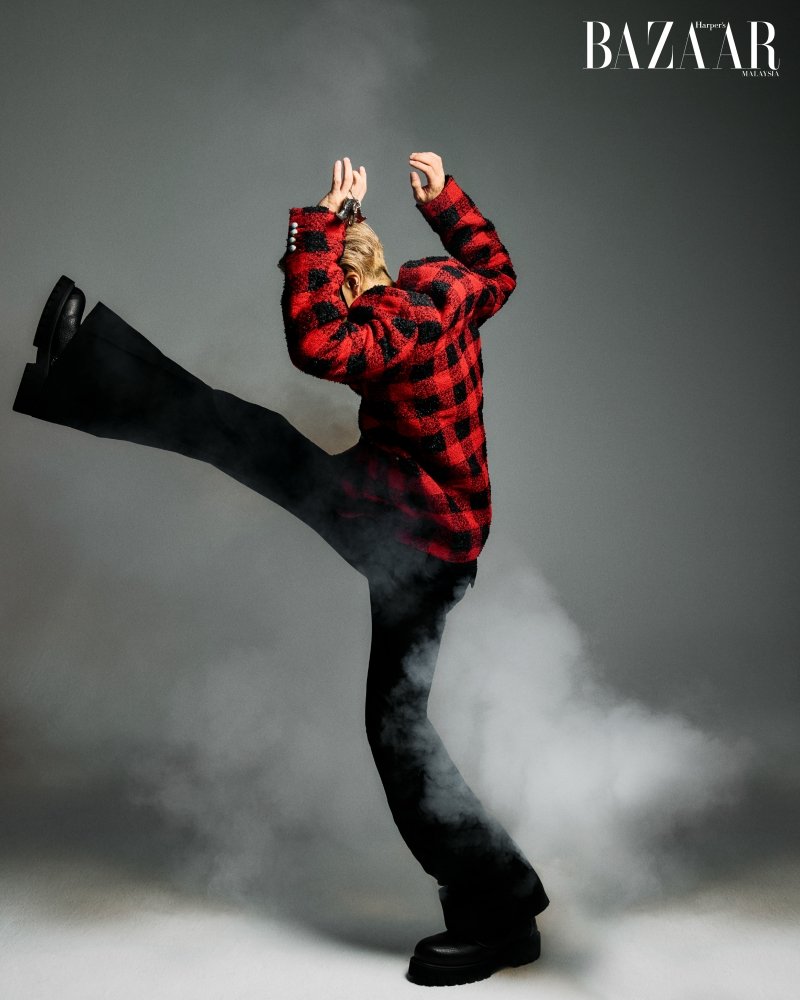 JWangBrasil's tweet photo. Jackson Wang na capa da Harper's Bazaar Malásia de agosto de 2024! (3/4)

#JacksonWang #王嘉尔 #잭슨 https://t.co/8ou95WfLEV
