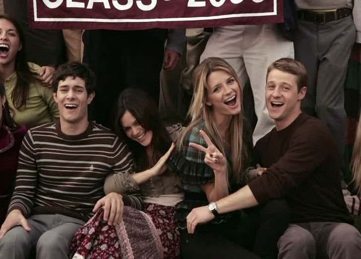 Club_OC's tweet photo. Who is your favourite couple ? #TheOC #TheOC21 #TheOCAnniversary #Sethmer #Ryssa #Kandy https://t.co/7TlXwl25im