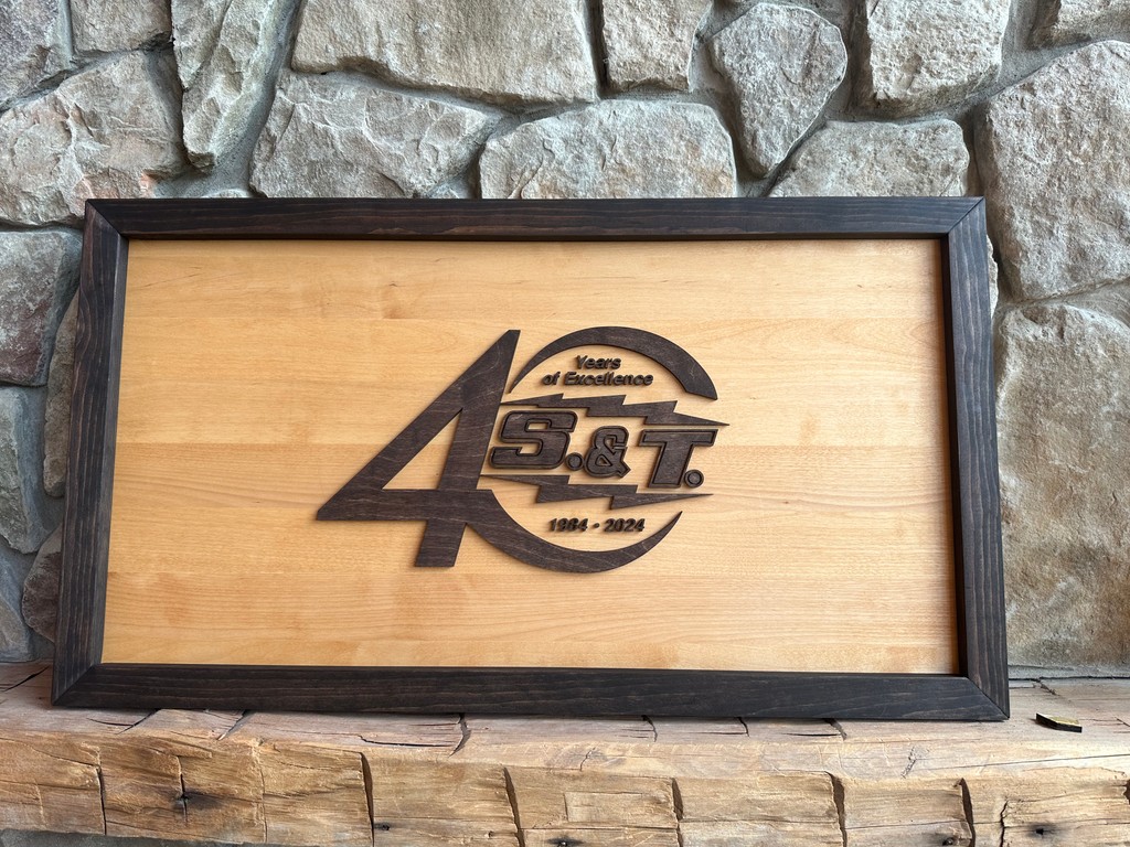 LuxInvites's tweet image. We created this Custom Signature board with the company Logo for the 40th Year in Business Celebration at S &amp;amp; T in Sault St. Marie!
Congrats!
.
.
#businesssigns #signatureboard #anniversary #40years #S&amp;amp;T #saultsaintmarie #belleville #signmaker #woodsigns