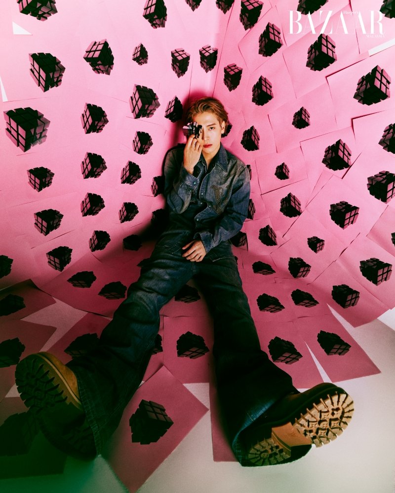 JWangBrasil's tweet photo. Jackson Wang na capa da Harper's Bazaar Malásia de agosto de 2024! (4/4)

#JacksonWang #王嘉尔 #잭슨 https://t.co/Tos9vteely