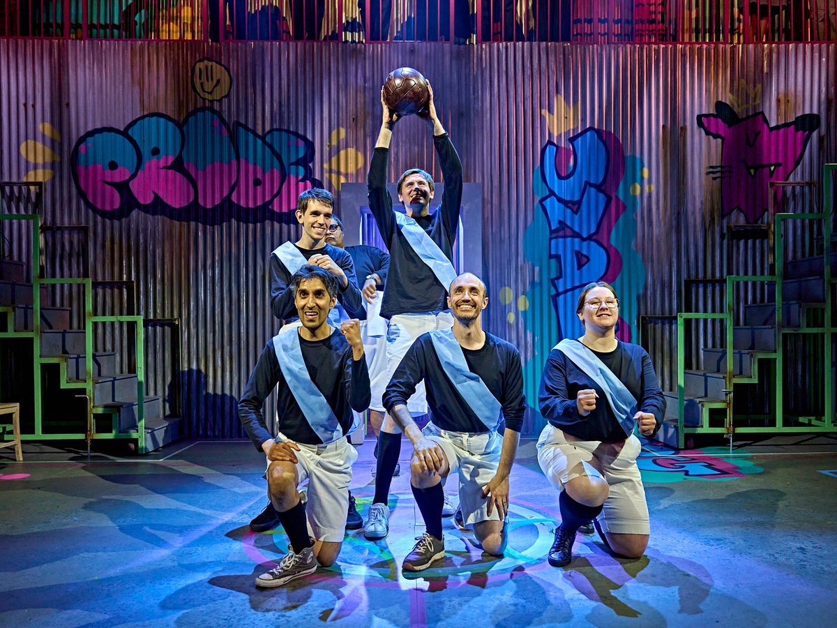 Rob Ward (@robwardrw) on Twitter photo So unbelievably proud of our inspirational community company FANTASTIC FOXES <a href="/CurveLeicester/">Curve</a> who brought my words to life with such joy.
Sadly not enough characters to thank everyone, but shout outs to director
<a href="/Kitty_Benford/">Kitty Benford</a> MD <a href="/AdamHowell2021/">Adam Howell</a> designer Lauren Connolly
🦊⚽️🔵⚪️ So unbelievably proud of our inspirational community company FANTASTIC FOXES <a href="/CurveLeicester/">Curve</a> who brought my words to life with such joy.
Sadly not enough characters to thank everyone, but shout outs to director
<a href="/Kitty_Benford/">Kitty Benford</a> MD <a href="/AdamHowell2021/">Adam Howell</a> designer Lauren Connolly
🦊⚽️🔵⚪️