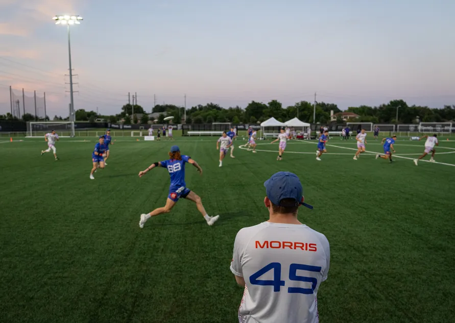 YumCaleb's tweet photo. The @atxsol dedicate everything playing ultimate frisbee. They weren't able to make a run in the UFA playoffs and the effort they put into the sport is largely unrecognized.

So why play? They f***** love it. Here's their story.

https://t.co/WQ2zQ1DkYU https://t.co/Uy0vTV1ORo