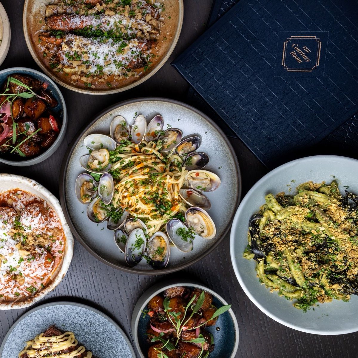 🎟️🍺 Get your Premium Tickets to #GreatCanadianBeerFest! Premium Ticket holders will get 16 drink tokens and access to the Premium Lounge Tent with an extra special food &amp; beer pairing from The Courtney Room!

👉️ Get your tickets now at victoriabeersociety.com/gcbf/

#GCBF #YYJEvents