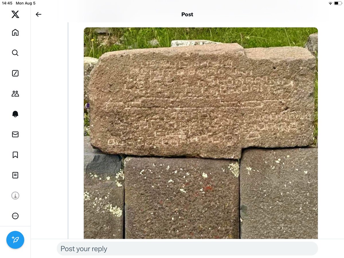 IVarsovienne's tweet photo. Stone w/inscription in #Sacsaywaman. @edicionesregion: "stone was discovered by the physicist A.Sklyarok (2008). He offered to pay & protect the stone but did not receive the answers; the #chronicler #Montesinos (Fernando de) reported existence of #Inca's writing #Qillqa #Peru https://t.co/2xavKPhbUj