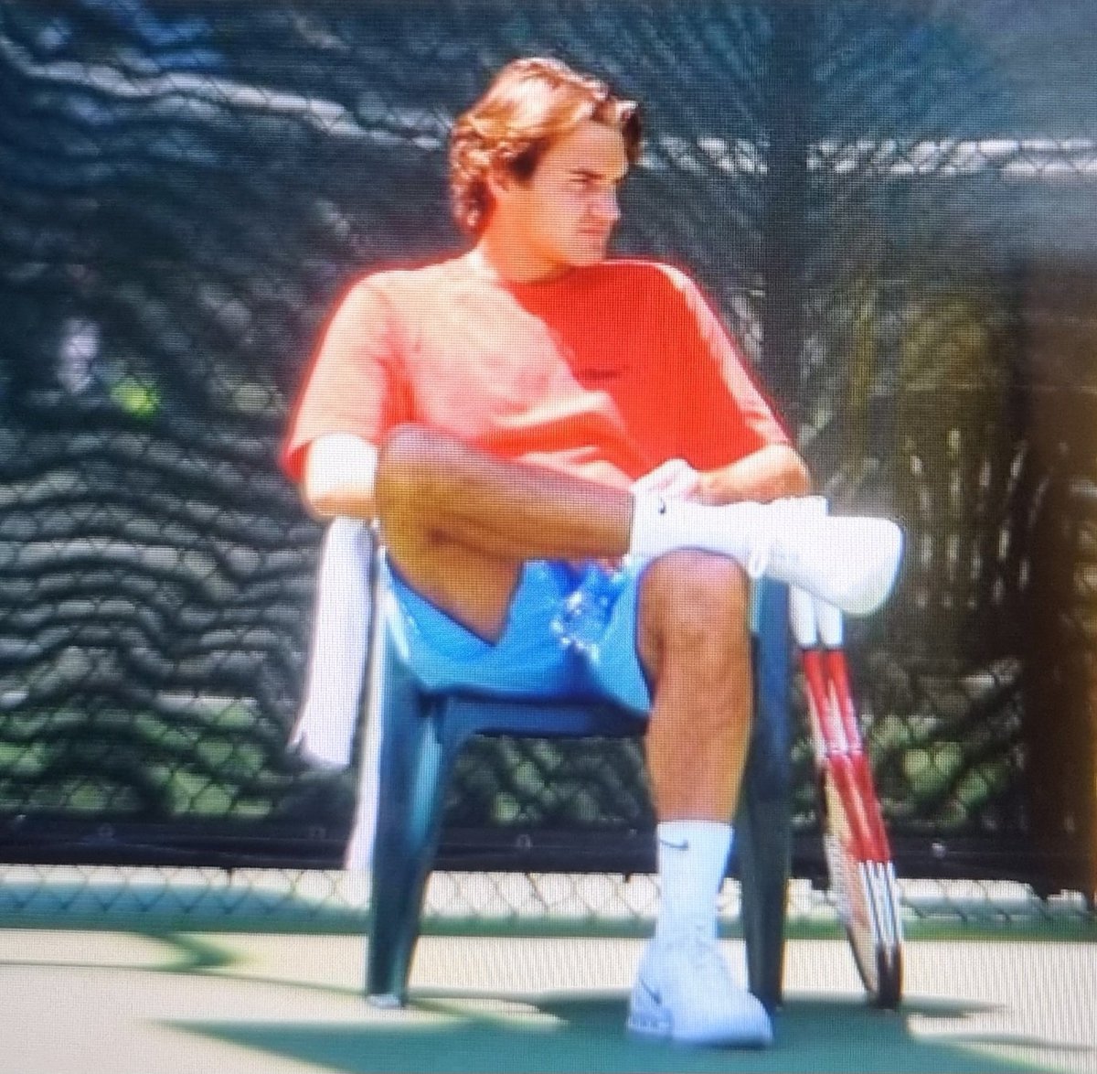 Good evening, dear fedfans 😍 
Day passed away happily 🫸🫷
Relaxing time 😆
Mood  now 
#RForever