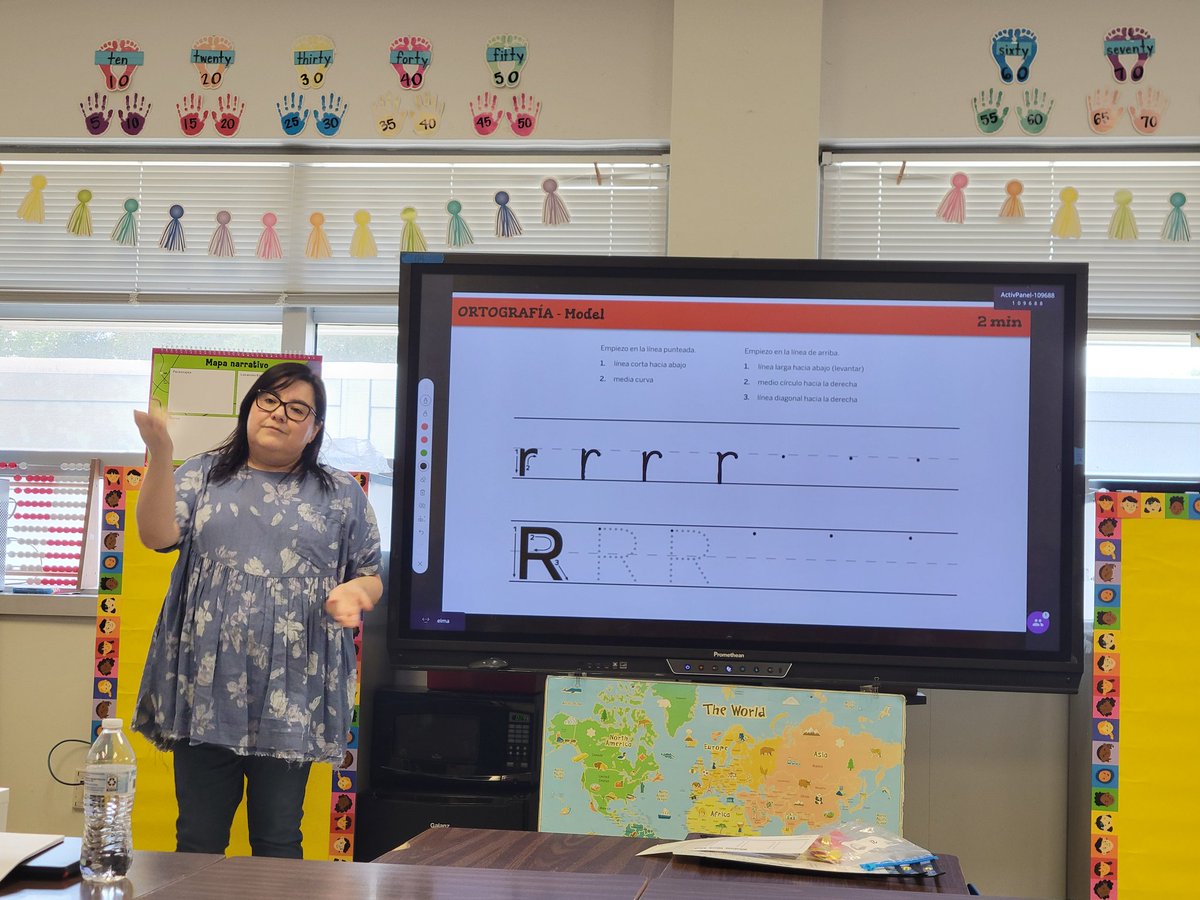 ProfeHernandez2's tweet image. Our Kinder and first grade teachers diving into an interactive Amplify PD! @GWTruett @Padilla_AA @APSavRyan @JackieMarieRod @#gamechangers