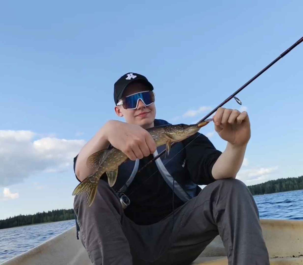 Masaa (@masaa_ow) on Twitter photo Bänger fishing stream with <a href="/LhCloudy/">Roni Tiihonen</a> and for once managed to catch something
Gotta start doing these more often 😤 Bänger fishing stream with <a href="/LhCloudy/">Roni Tiihonen</a> and for once managed to catch something
Gotta start doing these more often 😤