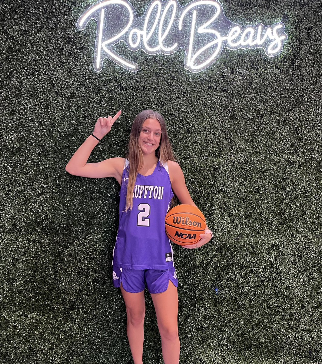 savannah0225's tweet photo. I had an amazing visit at Bluffton University today. Thank you so much Coach Shutler. Such a beautiful campus, I had a wonderful time! Thank you for having me. @coachshutler @blufftonuwbk @ladycometshoop @The_Blast_AAU https://t.co/H4dpS6S6x9