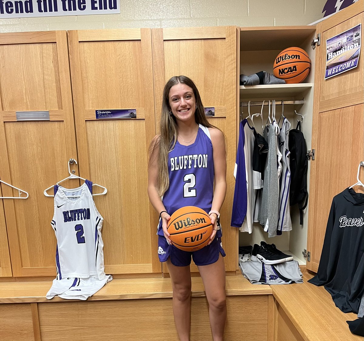 savannah0225's tweet photo. I had an amazing visit at Bluffton University today. Thank you so much Coach Shutler. Such a beautiful campus, I had a wonderful time! Thank you for having me. @coachshutler @blufftonuwbk @ladycometshoop @The_Blast_AAU https://t.co/H4dpS6S6x9