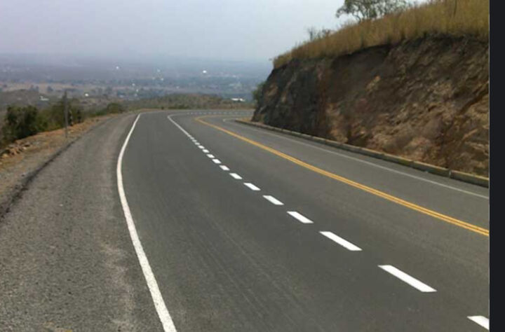 RoadsSSD's tweet photo. @Amoco_group @ArcSouthsudan  #SSOX. We even had a climbing lane at Jebel Gordon. Please bring it back. That section is a dead spot. https://t.co/1oekzNcDXd