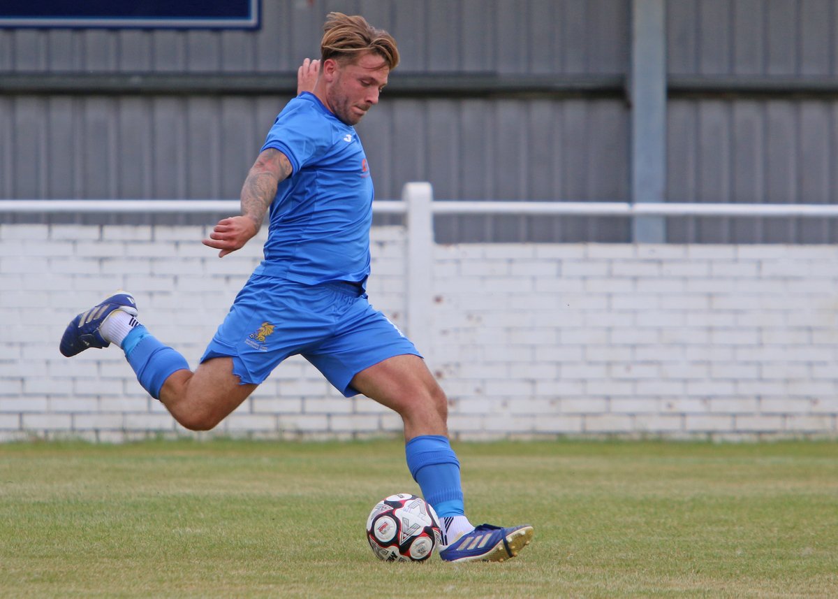 Wivenhoe Town FC tweet media