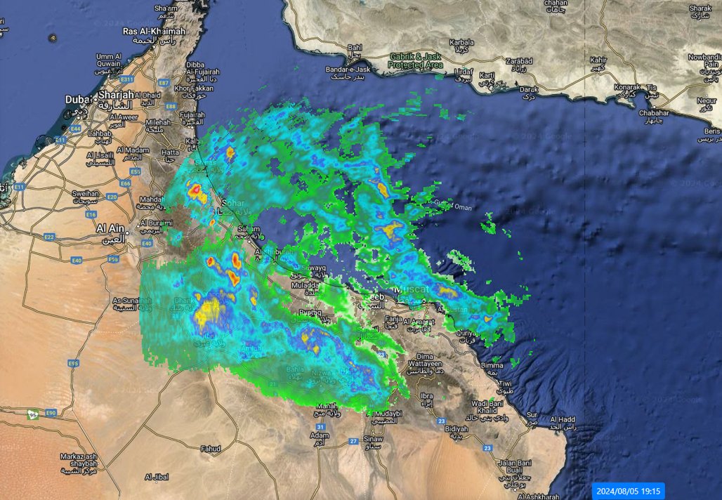 OmanMeteorology's tweet photo. الساعة 11:25 مساءً
صور الرادار توضح إقتراب حزام من السحب الممطرة على السواحل المطلة على بحر عمان(محافظات مسقط و شمال الشرقية و جنوب الباطنة وشمال الباطنة)  مع فرص هطول أمطار متفاوتة الغزارة  تكون رعدية أحياناً ومصحوبة برياح هابطة نشطة خلال الساعات القادمة. https://t.co/Kpd9GWB90t