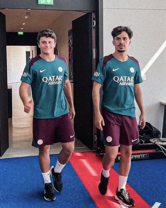 CabineSport's tweet photo. Esta dupla 🇵🇹 https://t.co/1KXbQeM5MR