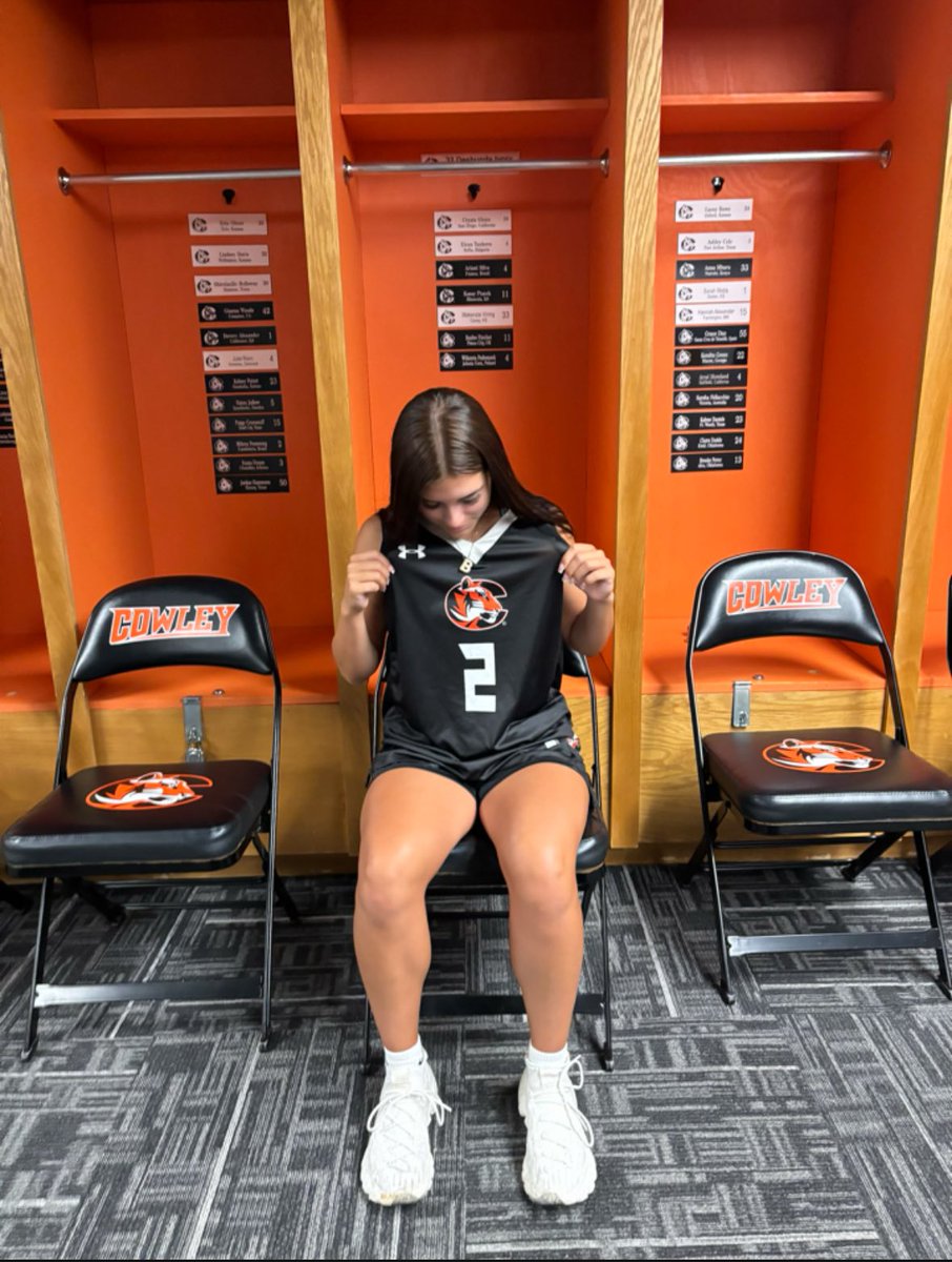 Brooke Bettis (@brookebettis2) on Twitter photo After a great visit and conversation, I’m blessed to receive an offer to play at <a href="/CowleyAthletics/">Cowley Athletics</a>! Thank you for this opportunity!
🧡🐅 <a href="/EYGBasketball/">Southern Assault</a> <a href="/VictoryGBB/">Victory Girls Basketball</a> After a great visit and conversation, I’m blessed to receive an offer to play at <a href="/CowleyAthletics/">Cowley Athletics</a>! Thank you for this opportunity!
🧡🐅 <a href="/EYGBasketball/">Southern Assault</a> <a href="/VictoryGBB/">Victory Girls Basketball</a>