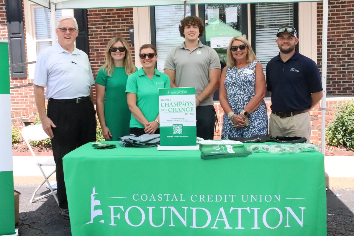 CCULAdvocacy's tweet photo. Thank you Rep. Frank Sossamon for attending @coastal24's "Bank Better Days" community event celebrating non-profits, like @RipeRevival, who make a major impact in our communities everyday! 

#ncpol #credituniondifference #communityimpact https://t.co/pqhfoFVmnE
