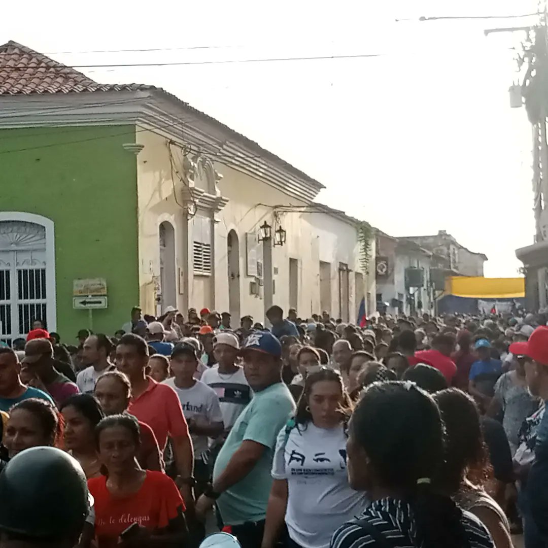 ORTintiguarico's tweet image. Guarico| Trabajadores y trabajadoras de la ORT Guarico marcharon en apoyo al presidente @Nicolas Maduro, rechazando toda acción racista a la patria.
