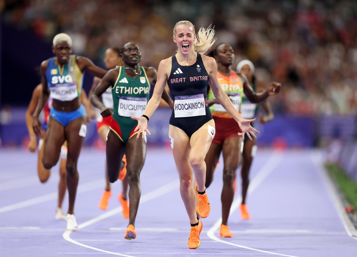 Our Olympic champion.

Pure class, <a href="/keelyhodgkinson/">KnH</a> 🥇

#Paris2024