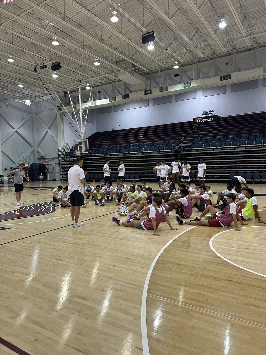 Don’t miss a great opportunity to be evaluated, learn, and compete this weekend at one of our elite camps! Link to sign up is attached below. ⬇️🔥

…mesmensbasketballcamps.totalcamps.com/shop/EVENT